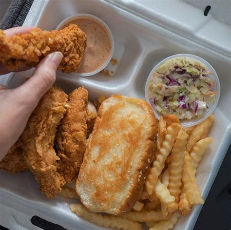 Raising Cane's to open Nashville location in 2022