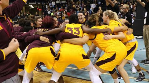 Pac 12 Womens Basketball Heads Into Thanksgiving Week With Anticipated Big Matchup Pac 12