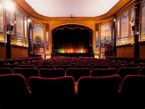 Best ussr movies in english! 10 Of The Best Movie Theatres In Canada | Chatelaine