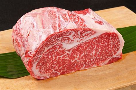 4 Fakta ini Jelaskan Kenapa Daging Wagyu Bisa Mahal Banget. Ada yang