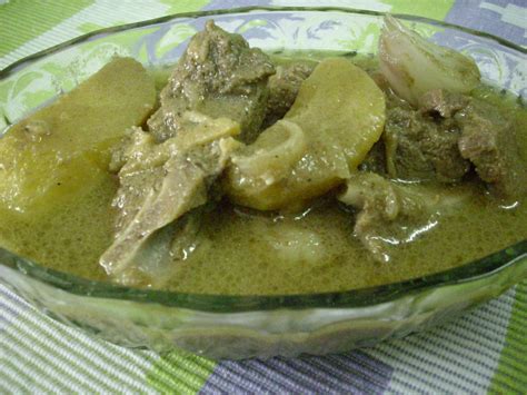 Aroma rempahnya mampu menyamarkan daging kambing yang biasanya bau 'prengus'. Masakan Kurma berasal dari resepi kerajaan Mughal ...