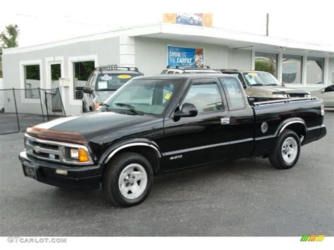 1995 Black Chevrolet S10 Ls Extended Cab 50466424 Car
