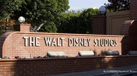 Record and instantly share video messages from your browser. Film Frozen menandai era keemasan Walt Disney
