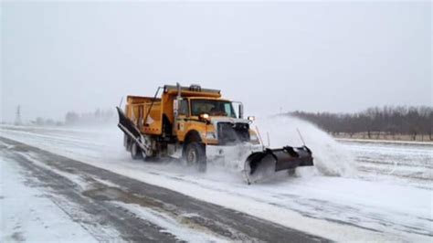 Road Rules Staying Safe Around Snow Plows Cbc News