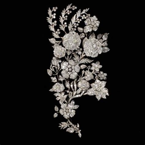 Browse our listings to find jobs in germany for expats, including jobs for english speakers or those in your native language. Elizabeth Taylor - Jewellery and Ornament • V&A Blog