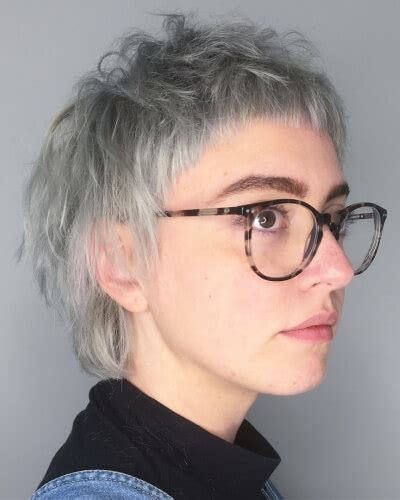 Mullet haircut mullet hairstyle popular short hairstyles funky hairstyles pelo emo short hair cuts short hair styles edgy hair mullets. 50+ Cute Short Hairstyles for Wavy Hair | Cheeky Locks