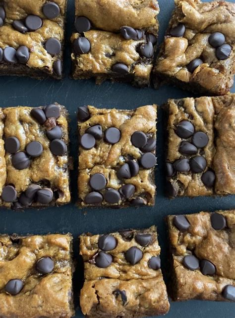 Flourless Peanut Butter Banana Chocolate Chip Bars One Bowl Hungry Happens