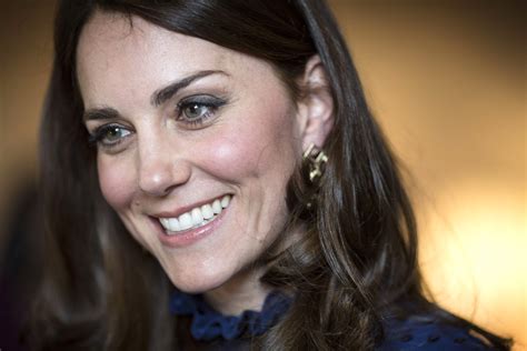 Kate Middleton Pregnant Duchess Belfast Visit Allegedly Slashed Odds