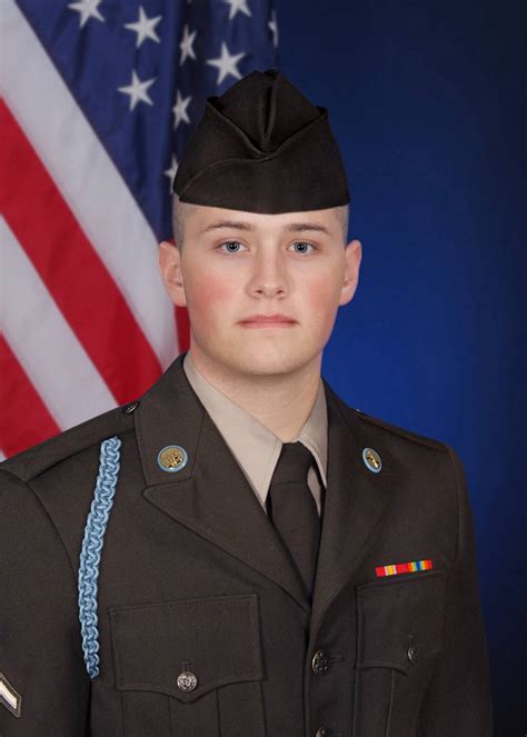 Fort Moore Soldier 19 Dies After Medical Emergency During Training