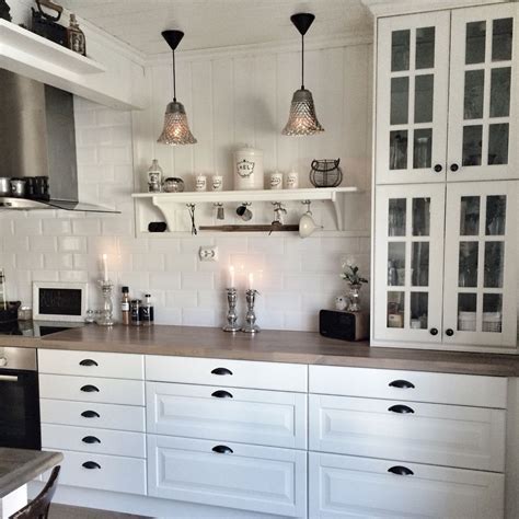 Ob ihr wohnzimmer klein oder groß ist, der landhausstil würde eine schöne gemütliche atmosphäre schaffen. My kitchen corner By @villatverrteigen | Haus küchen, Ikea ...