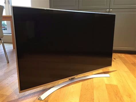 Mount them on the wall or rest them on a media center. LG 49UH850V Smart 3D 4k Ultra HD HDR 49" LED TV. Brand New ...