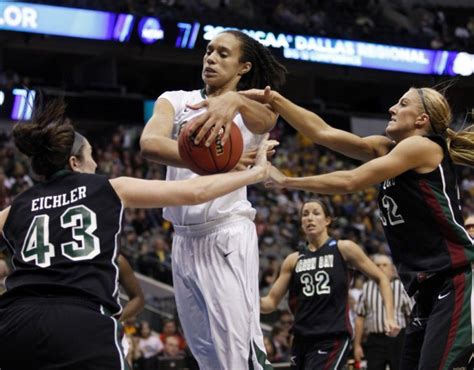 Brittney Griner 5 Things To Know About Baylors Star Player From Her Dunks To Her Shoe Size