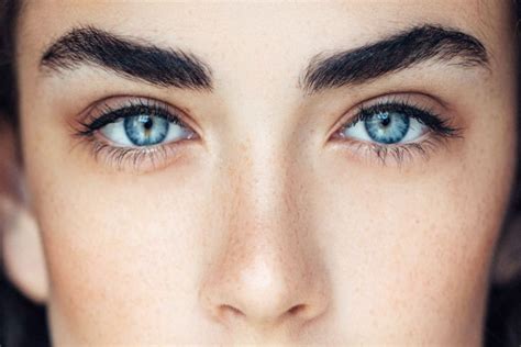 However, pure castor oil is too thick. Natural Castor Oil For Eyebrows Maintenance
