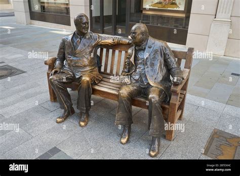 Churchill And Roosevelt Statue Hi Res Stock Photography And Images Alamy