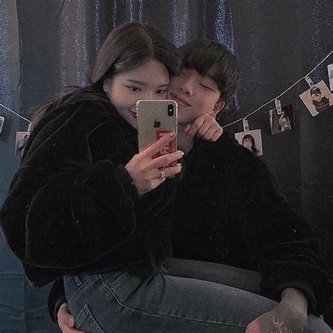 Tomoe Ulzzang Couple Selfie Mirror Couples Scenes Aes Relationships Mirrors