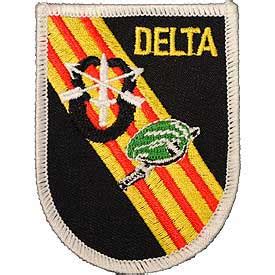 Delta force is part usasoc (special operations command), which is airborne qualified and uses the airborne/arrowhead/dagger unit patch. 5th Special Forces Delta Force Patch | North Bay Listings