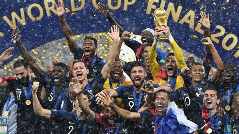 L'objectif principal pour cette saison 2018, fixé par la fédération française de football, est de préparer la coupe du monde en russie et de faire partie du dernier carré de la compétition. Coupe du Monde 2018 - Kaká : 
