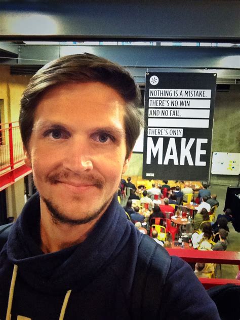 5 reasons to quit your office job and start a nomadic life ...