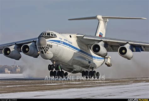 Ilyushin il 78 fixed wing multi engine (100 seats / 4 engines). RA-78823 - Russia - Air Force Ilyushin Il-78 at Off ...