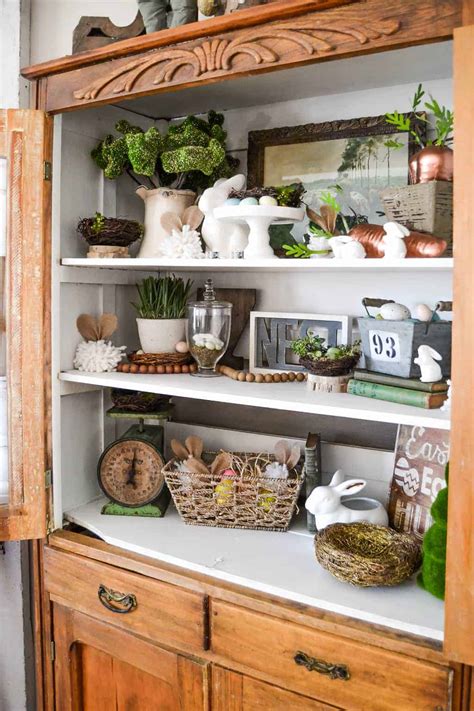 Here are some tips and inspiration for spring decor this season! Spring Home Decor {Adding Spring To The New Hutch} - My ...