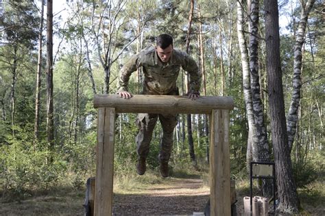 Dvids Images Air Assault Obstacle Course Image 16 Of 18
