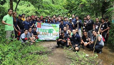 Hino Ph Holds Tree Planting Project In Antipolo Rizal James Deakin