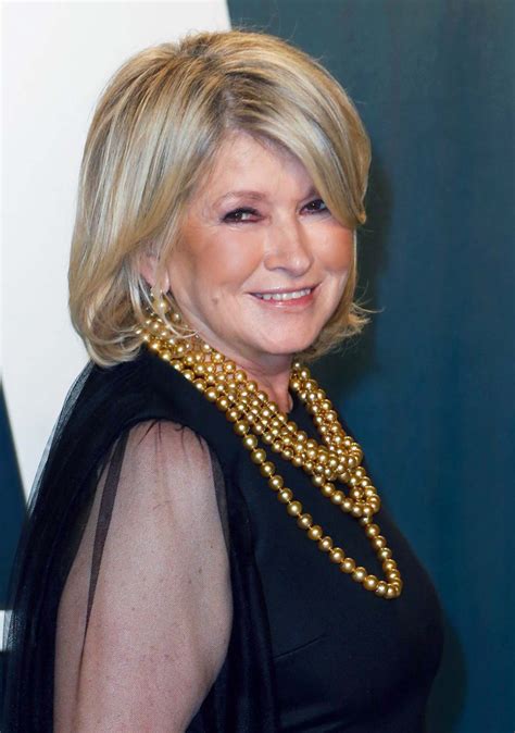 Martha Stewarts Most Glamorous Beauty Looks Through The Years Pics