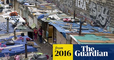 Life In The New Shanty Town Taking Root On Pariss Abandoned Railway