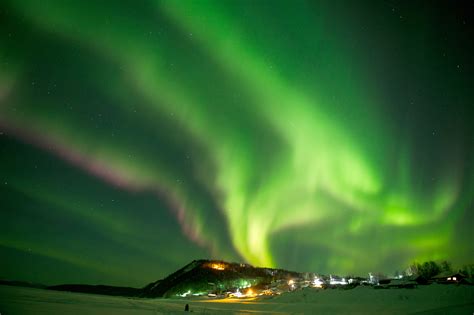 Solar Storm Heading To Earth May Bring Northern Lights Far South Here