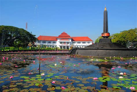 Alun Alun Tugu Kota Malang Saksi Perjuangan Bangsa Indonesia Di Bumi Arema