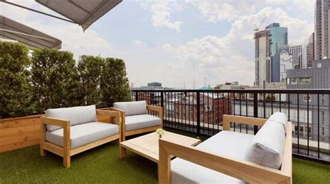 21 Manhattan Hotels With Balcony And View