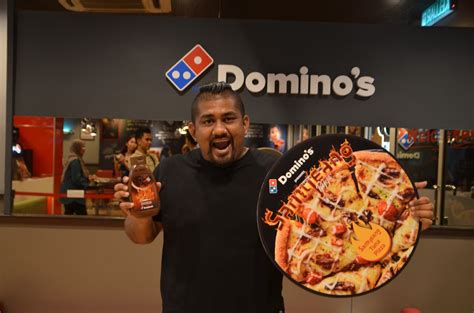 La tienda online está a punto de cerrar, asegúrate de confirmar tu pedido a {1} antes de las {0} hrs. Domino's Pizza X Spicy Samyeang Malaysia