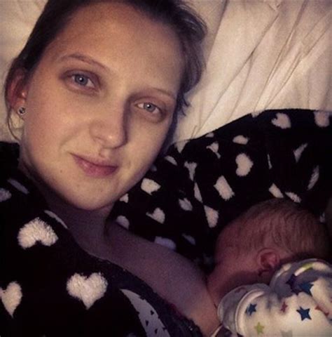 Mums Post Breastfeeding Selfies As Brelfie Craze Sweeps Social Media