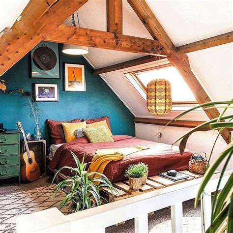 36 Lovely Attic Bedroom Ideas With Bohemian Style Eclectic Bedroom