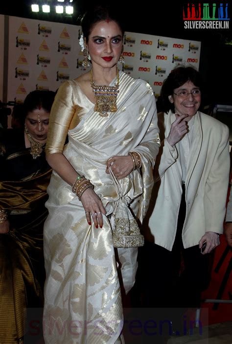 Rekha At Film Fare Awards 2014 South Veethi Saree Rekha Saree