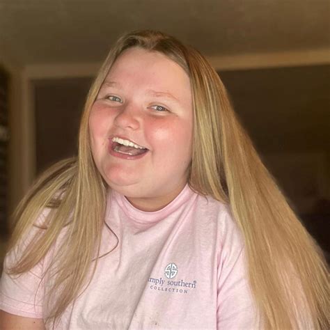 alana thompson smiles in ‘beautiful selfie as mama june remains in florida after rehab stint