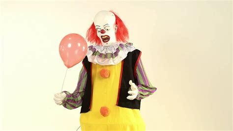 Sourav joshi arts 83.512 views1 year ago. Animated Life Size Pennywise the Clown - YouTube