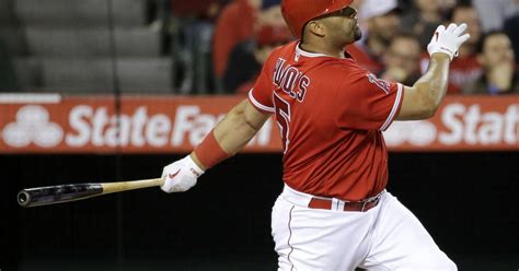 Albert Pujols Mike Trout Power Angels To 6 1 Win Over Defending Champs
