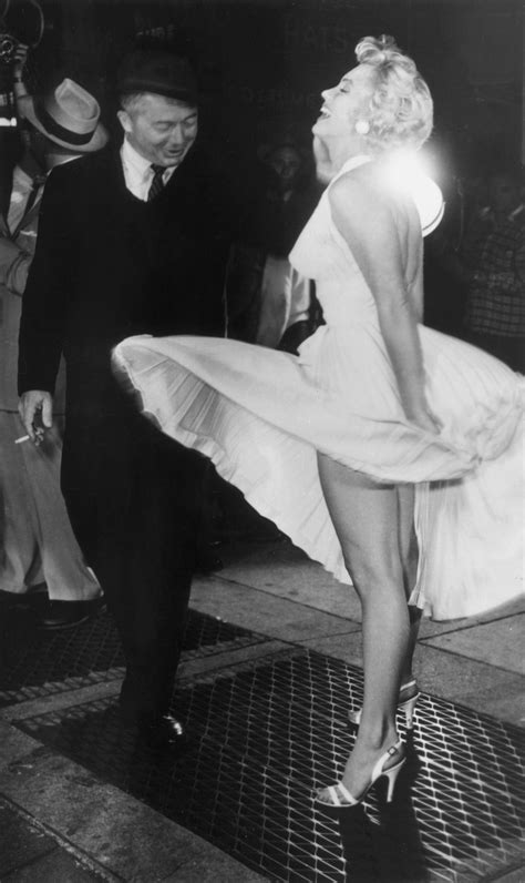Voici Ce Qu Est Devenue La Robe Blanche De Marilyn Monroe Dans Sept Ans