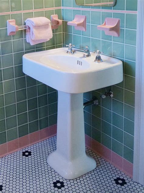 Single sink bathroom vanity double sink vanity Our 15+ favorite new sinks for a midcentury or prewar ...