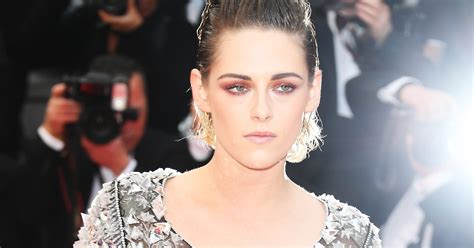 Kristen Stewart Takes Heels Off At Cannes To Protest