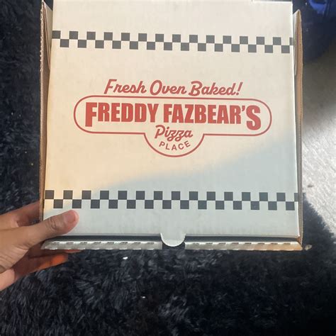 Freddy Fazbear’s Pizza Box for Sale in Perris, CA - OfferUp