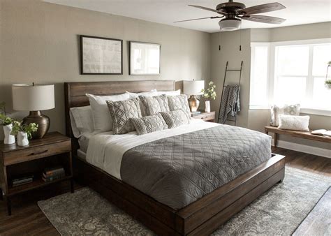 Tour joanna gaines bedroom and get ideas for your own house by shopping everything you need to copy her modern farmhouse style with furniture take a closer look at the relaxing bedroom joanna gaines created in her waco, texas home, and shop everything you need to replicate her signature. Episode 07- The Mexia Major House | Joanna gaines bedroom ...