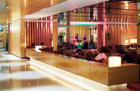 What are some restaurants close to doubletree by hilton hotel kuala lumpur? Doubletree by Hilton Kuala Lumpur. Fijn, luxe hotel in het ...