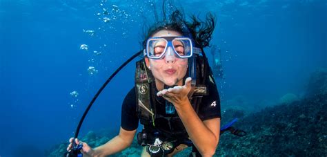 Scuba Dive Great Barrier Reef