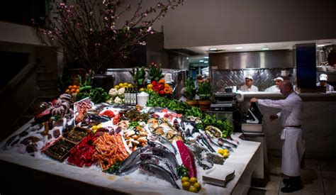 There are dozens of greek restaurants around the state, but they get nowhere near the attention or acclaim of italian, mexican, chinese and other ethnic cuisines. Restaurant Reviews: Limani and Estiatorio Milos in Midtown ...