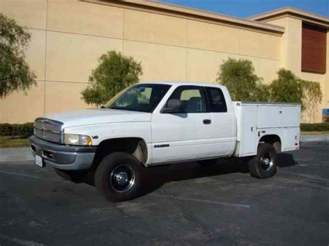 Dodge Ram 2500 Quad Cab 4x4 4WD V10 Gas (1999) : Utility / Service Trucks