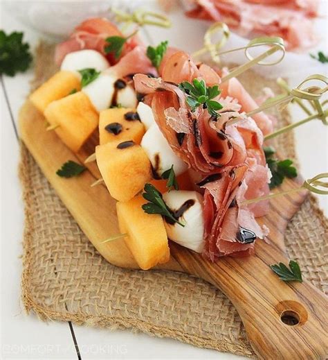When you're choosing foods to bring, stick with foods that are easy to eat, like sandwiches, fruit, and finger foods. Best Summer Picnic Recipes - Easy to Make and Serve
