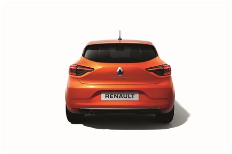 Line offers a wide choice of engines including the new tce 130 engine combined with edc gearbox with steering wheel paddles. 2019 Renault Clio Adds R.S. Line, Initiale Paris Trim ...