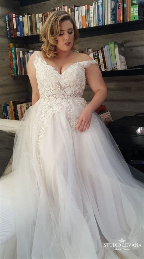 Then here's your chance with our latest fashion studio game. Plus size princess wedding dress with beautiful lace and ...